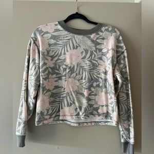 American Eagle floral print crewneck